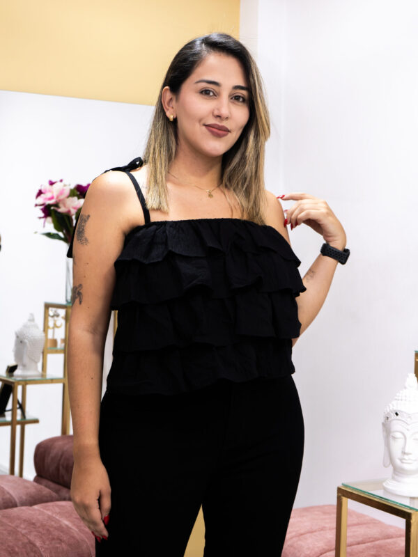 Blusa de tirantes con golas para mujer curvy